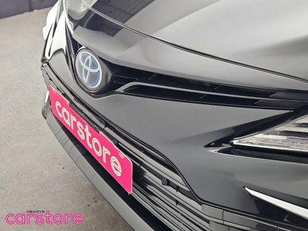 2020 Toyota Camry - thumbnail 18