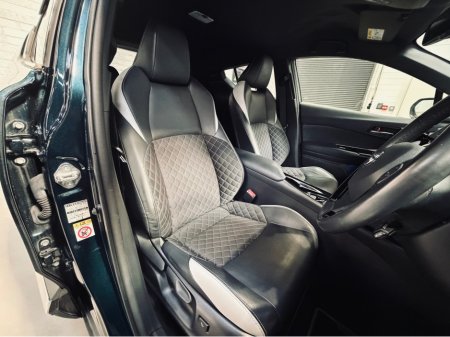 2019 Toyota C-HR - thumbnail 10