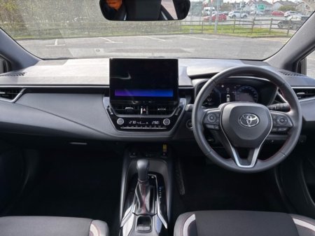 2025 Toyota Corolla - thumbnail 9