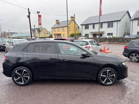 2024 Opel Astra ELEGANCE 1.5 130HP 8-SPE €26,750 thumbnail