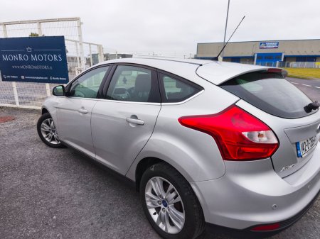 2014 Ford Focus - thumbnail 5