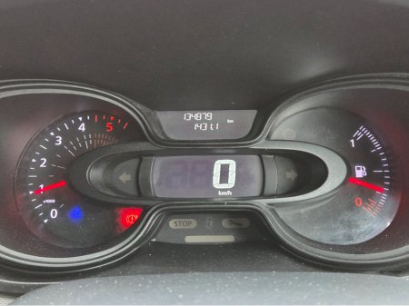 2018 Nissan NV300 - thumbnail 13