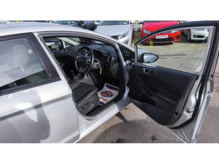 2017 Ford Fiesta - thumbnail 7