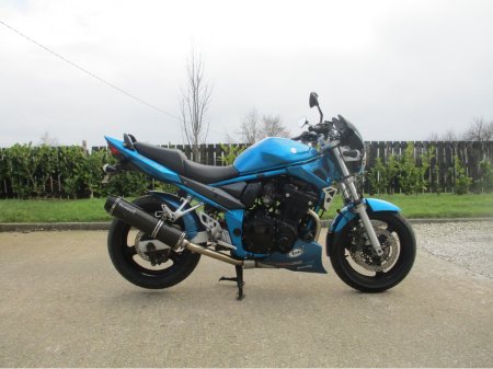 2009 Suzuki Gsf Bandit !GSF650K6 FULL POWER MODEL. ONLY  44521 KMS AND IN SHOWROOM CONDITION !! €4,950