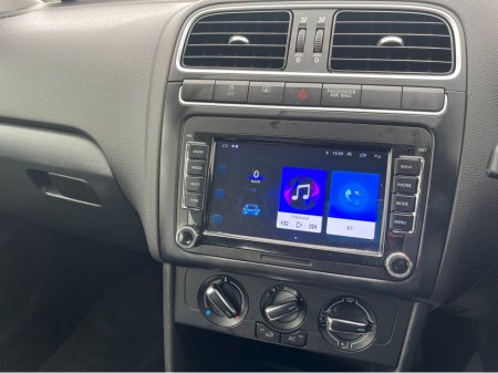 2011 Volkswagen Polo - thumbnail 14