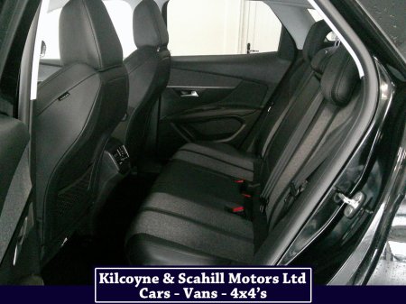 2020 Peugeot 3008 HDI BLUE ALLURE S/S 5DR €22,950 thumbnail