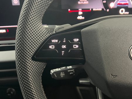 2025 Audi A5 S LINE 2.0 TDI *HUGE SPEC* €57,990 thumbnail