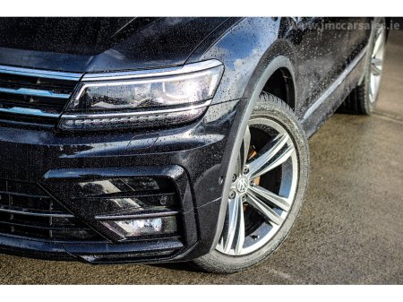 2021 Volkswagen Tiguan 2.0 TDI 150HP R-Line €34,995 thumbnail
