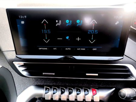 2021 Peugeot 3008 - thumbnail 12