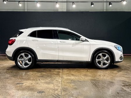 2019 Mercedes-Benz GLA Class - thumbnail 2
