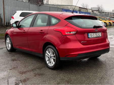2015 Ford Focus STYLE 1.6 TDCI 95PS 5DR 4DR €7,350 thumbnail