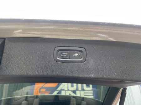 2017 Volvo XC90 D4 FWD INSCRIPTION GT 5DR AUTO €29,750 thumbnail