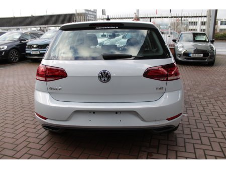 2018 Volkswagen Golf 1.2TSI COMFORTLINE PLUS WITH ONLY 40,000 KMS // BRAND NEW 18 INCH GTI ALLOYS // BUY WITH CONFIDENC AA AND SIMI APPROVED DEALER 2025 // FINANCE ARRANGED // ALL TRADE INS WELCOME // €19,950 thumbnail