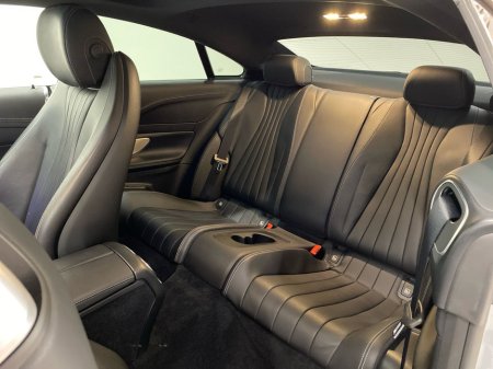 2022 Mercedes-Benz E Class - thumbnail 4