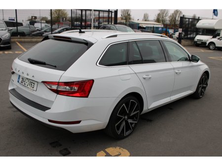 2021 Skoda Superb - thumbnail 5