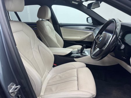 2019 BMW 5 Series - thumbnail 8