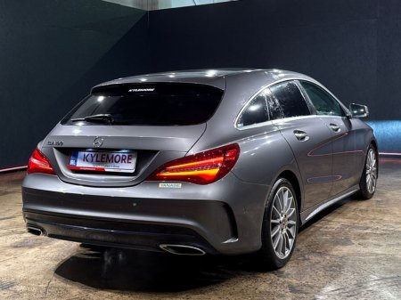 2018 Mercedes-Benz CLA Class SHOOTING BRAKE - AMG WHEELS - HALF BLACK LEATHER UPHOLSTERY / ELECTRIC SEATS - HARMAN KARDON PREMIUM SOUND - PANORAMIC SUNROOF - CRUISE CONTROL - REVE €19,950