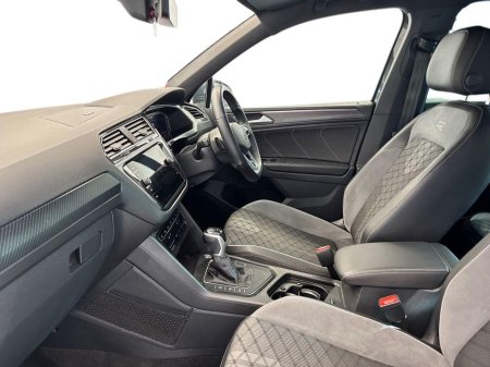 2023 Volkswagen Tiguan - thumbnail 2