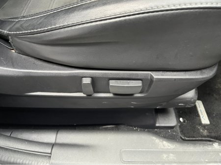 2019 Mitsubishi Outlander €21950 2019 MITSUBISHI OUTLANDER PHEV ED 2.4 AUTOMATIC / CRUISE CONTROL / REVERSE CAMERA / ELECTRIC HEATED SEATS / HEATED STEERING WHEEL €21,950 thumbnail