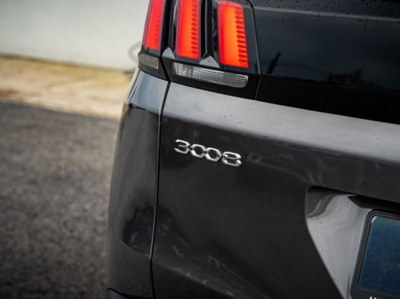 2023 Peugeot 3008 - thumbnail 6