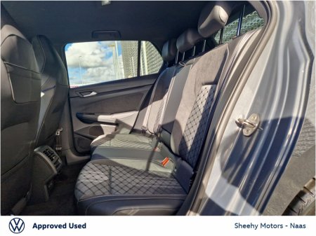 2025 Volkswagen Golf R-Line 2.0TDI DSG €44,995 thumbnail