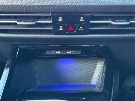 2023 Volkswagen Golf R-LINE 1.5 MHEV PETROL AUTO 5 DOOR €33,995 thumbnail