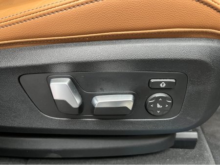 2022 BMW X5 ONLY 7K KMS! €59950! 2022 BMW X5 XDRIVE45E 3.0 AUTOMATIC / CRUISE CONTROL / 360° PARKING CAMERA / PANORAMIC SUNROOF / ELECTRIC MEMORY & HEATED SEATS €59,950 thumbnail