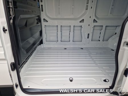 2026 Nissan Interstar L3H2 FWD 130 SV PREMIUM + HEATED WINDSCREEN MY25 €35,162 thumbnail