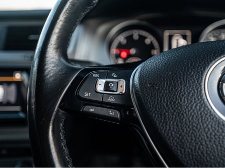 2015 Volkswagen Golf 152 VW Golf 1.6tdi/New NCT/1yr warranty €10,888 thumbnail