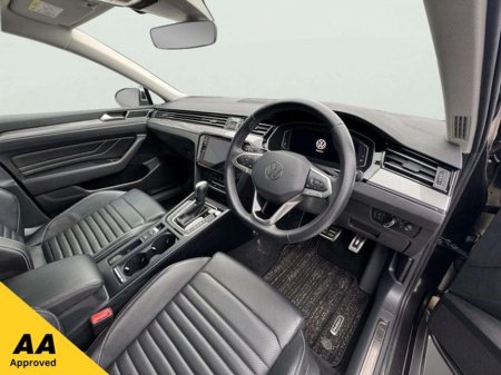 2023 Volkswagen Passat - photo 5