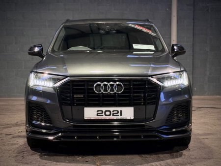 2021 Audi Q7 TFSI E QUATTRO *S-LINE BLACK EDITION* // HUGE SPEC // 12 MONTH WARRANTY // SAME DAY FINANCE // €59,950 thumbnail