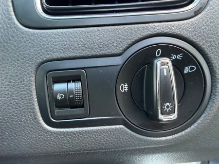 2015 Volkswagen Polo 1.2 TSI 3DR 90HP Comfortline + €10,990 thumbnail