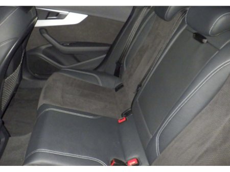 2019 Audi A4 - thumbnail 10