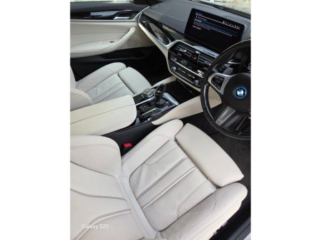 2021 BMW 5 Series - thumbnail 8
