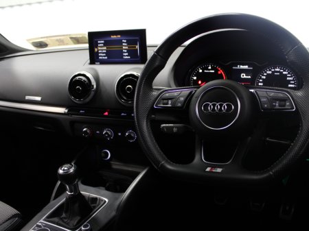 2018 Audi A3 - thumbnail 16