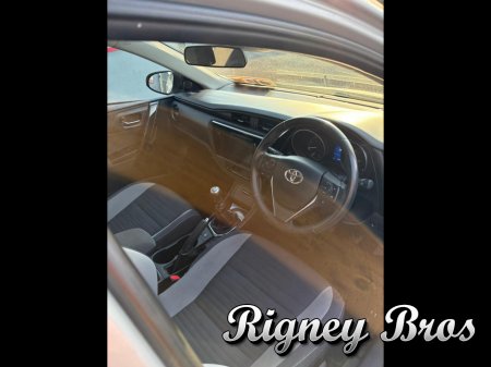 2016 Toyota Auris - thumbnail 6