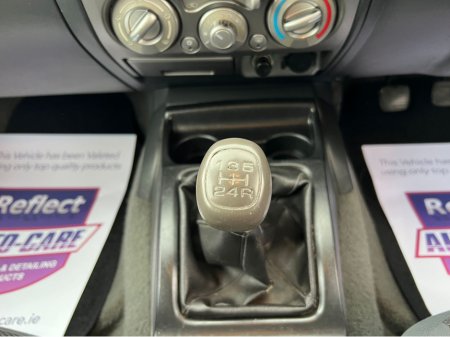 2010 Isuzu Rodeo - thumbnail 16