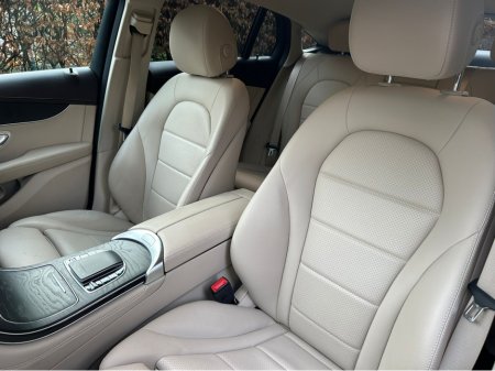 2020 Mercedes-Benz GLC Class 200 D COUPE  *AMG Exterior…Full Ivory Leather* €37,950 thumbnail