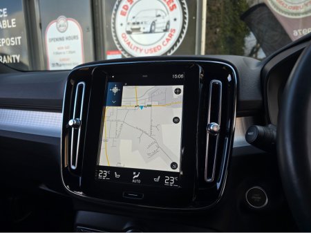 2023 Volvo XC40 - thumbnail 24