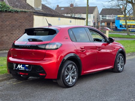 2021 Peugeot 208 - thumbnail 8