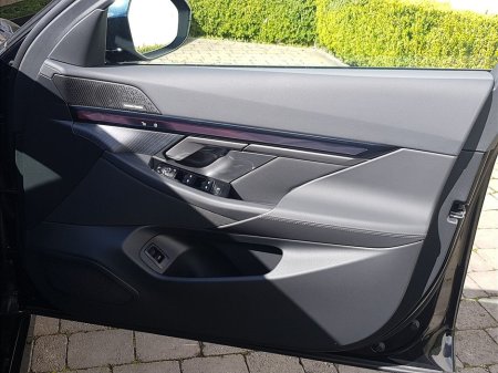 2026 BMW 5 Series - thumbnail 21