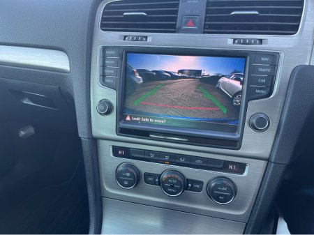 2017 Volkswagen Golf - thumbnail 9