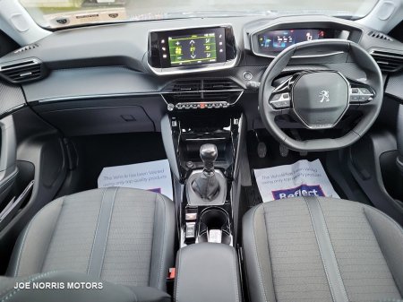 2022 Peugeot 2008 ALLURE 1.5 BLUE HDI 110 €22,995 thumbnail