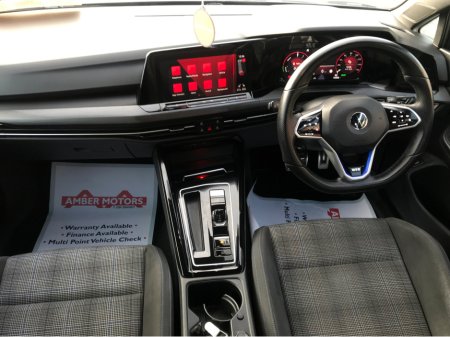 2023 Volkswagen Golf - view 4