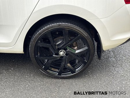 2014 Skoda Rapid 1.2 TSI Ambition SB thumbnail