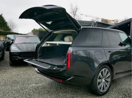 2025 Land Rover Range Rover - thumbnail 13