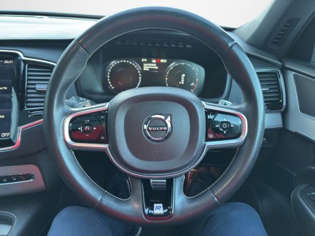 2019 Volvo XC90 2.0 D5 R-design "Big space, big style, big statement" €45,888 thumbnail