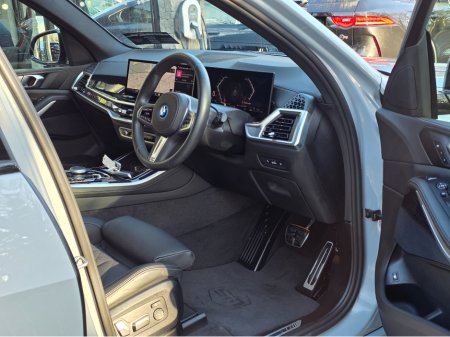 2025 BMW X5 XDRIVE50E M SPORT AUTO. ONLY 5K MILES. FINANCE ARRANGED. SIMI. AA APPROVED. €97,950 thumbnail