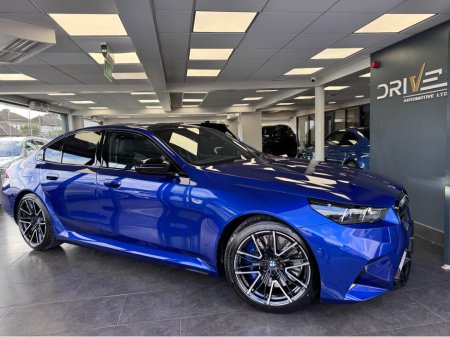 2025 BMW M5 4.4 V8 PHEV 728 HP €124,900 thumbnail