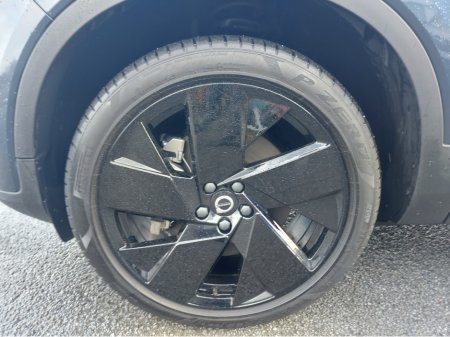 2025 Volvo EC40 MY26 SINGLE MOTOR EX-T RNG €51,950 thumbnail